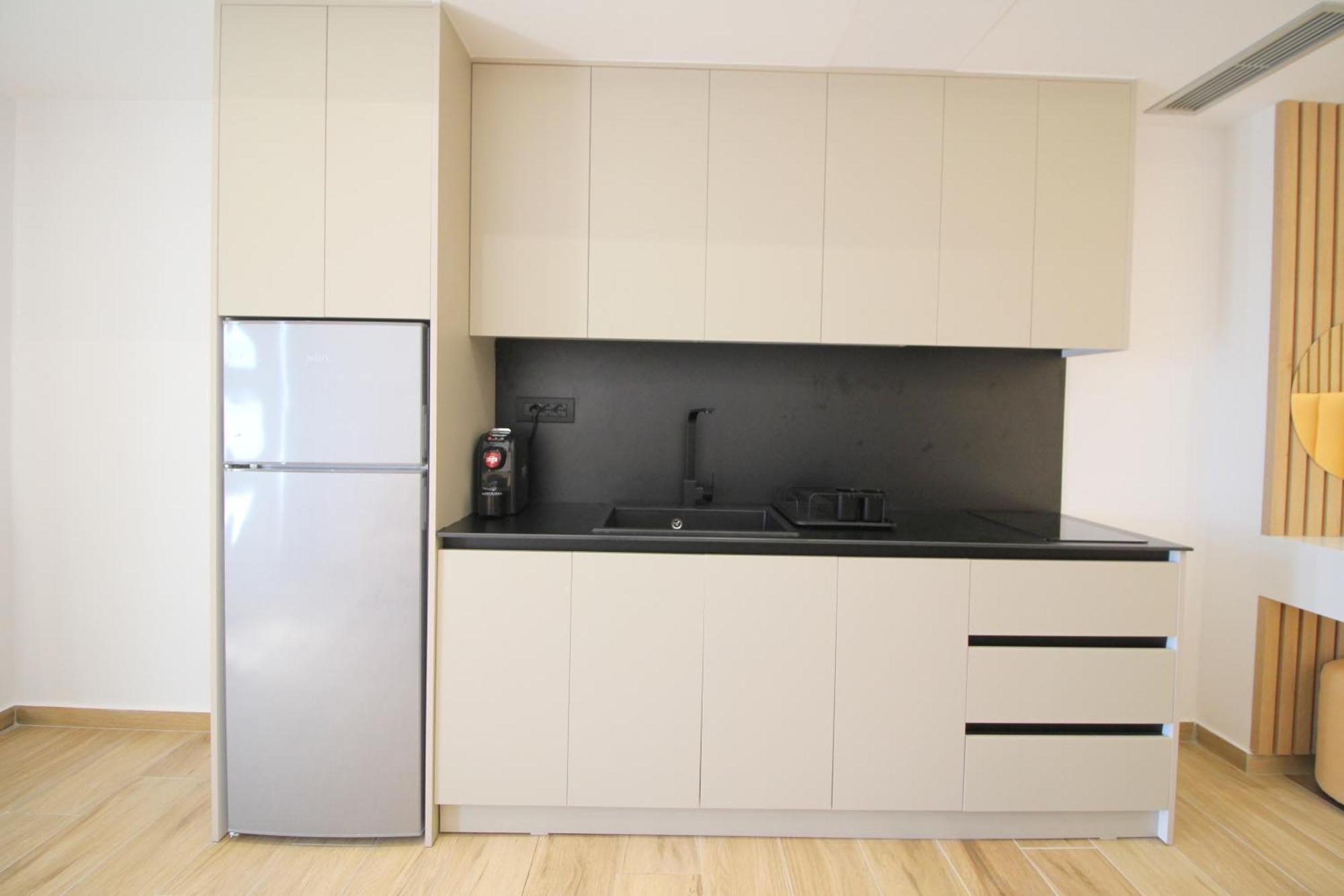 Alis Apartments Саранда Экстерьер фото